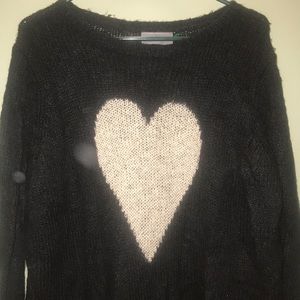 Cream heart Black Sweater